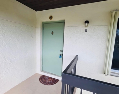 6314 Chasewood Drive - Photo Thumbnail 9