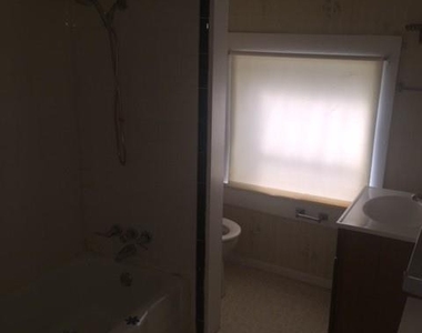 718 Vine Street - Photo Thumbnail 7