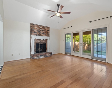 3113 Canton Street - Photo Thumbnail 24