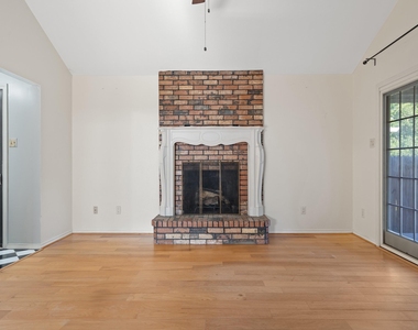 3113 Canton Street - Photo Thumbnail 25