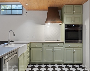 3113 Canton Street - Photo Thumbnail 8