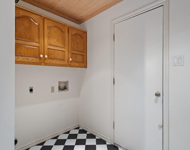 3113 Canton Street - Photo Thumbnail 10