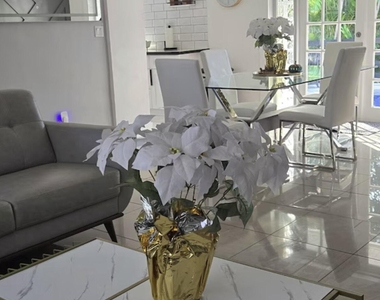 5610 Sw 55th Street - Photo Thumbnail 1