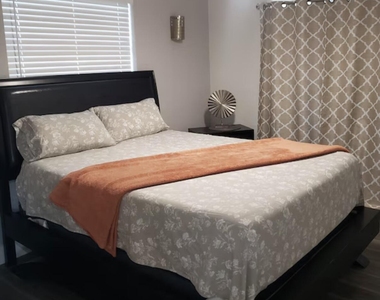 5610 Sw 55th Street - Photo Thumbnail 10