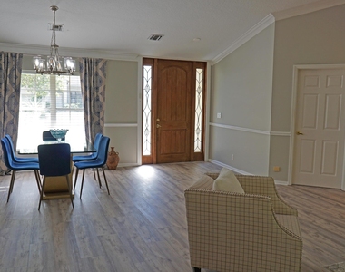 12629 Buckland Street - Photo Thumbnail 8