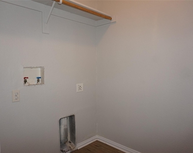 5105 Flamingo Road - Photo Thumbnail 14