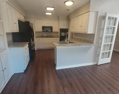 1514 Stonecrest Drive - Photo Thumbnail 1