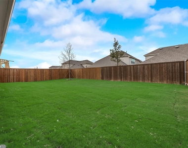 2621 Strand Lane - Photo Thumbnail 25