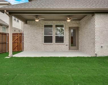 2621 Strand Lane - Photo Thumbnail 26