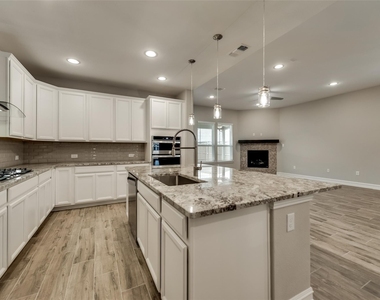 2621 Strand Lane - Photo Thumbnail 9