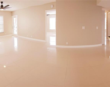 6339 La Costa Drive - Photo Thumbnail 9