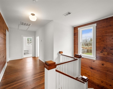 1106 W 4th Avenue - Photo Thumbnail 18