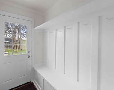 1106 W 4th Avenue - Photo Thumbnail 15