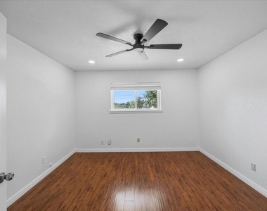 5533 Sam Calloway Road - Photo Thumbnail 29
