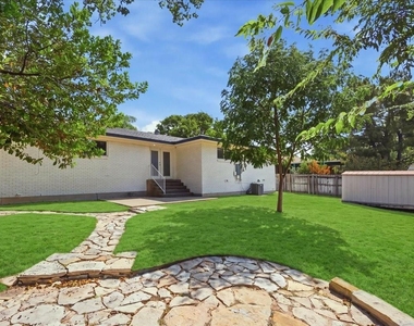 5533 Sam Calloway Road - Photo Thumbnail 22