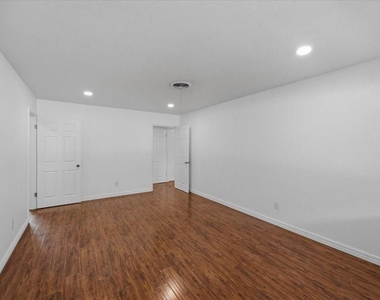 5533 Sam Calloway Road - Photo Thumbnail 24