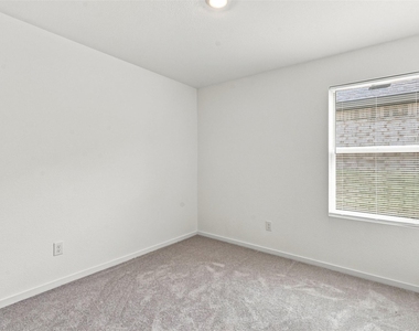 1636 Elliott Road - Photo Thumbnail 11