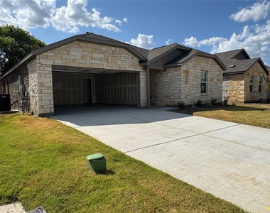 436 Sambal Drive - Photo Thumbnail 16