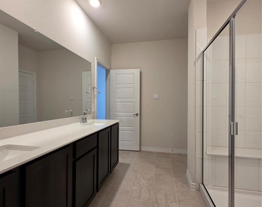 10108 Boxwood Way - Photo Thumbnail 24