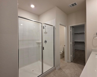 10108 Boxwood Way - Photo Thumbnail 25