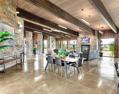 10108 Boxwood Way - Photo Thumbnail 37