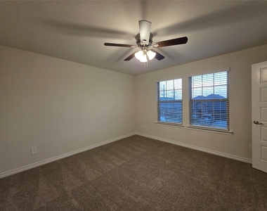10108 Boxwood Way - Photo Thumbnail 33