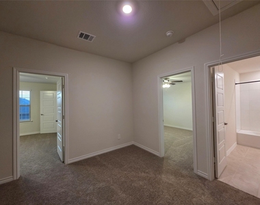 10108 Boxwood Way - Photo Thumbnail 26