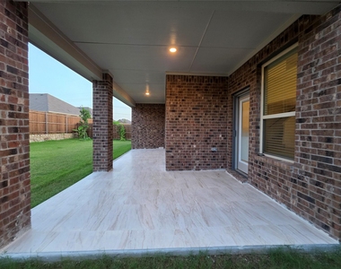 10108 Boxwood Way - Photo Thumbnail 17