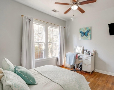 3210 Greene Avenue - Photo Thumbnail 10