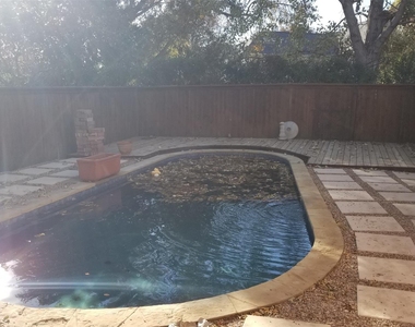 17635 Millwood Place - Photo Thumbnail 13