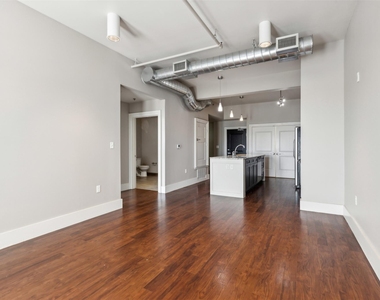 1000 Lipscomb Street - Photo Thumbnail 3