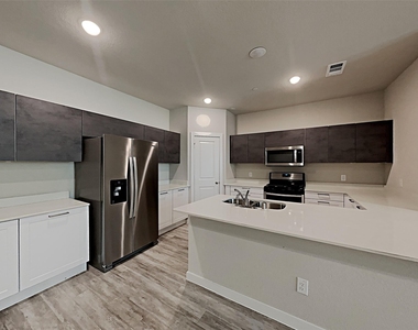 1312 Creekbank Drive - Photo Thumbnail 2