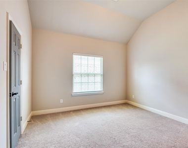 2812 Pino - Photo Thumbnail 16