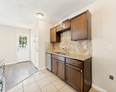 5225 Knox Drive - Photo Thumbnail 9