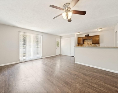 5225 Knox Drive - Photo Thumbnail 6