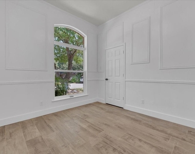 701 E Jacob Street - Photo Thumbnail 17