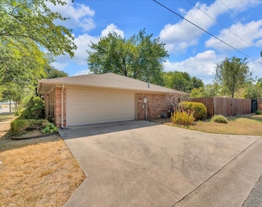 701 E Jacob Street - Photo Thumbnail 28
