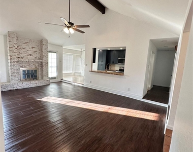4636 Ringold Drive - Photo Thumbnail 2