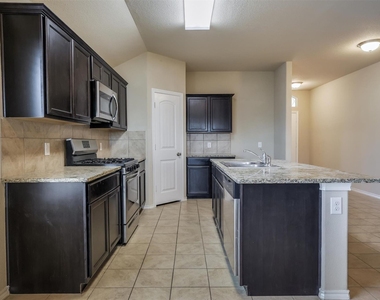 6348 Eagle Lake Court - Photo Thumbnail 7