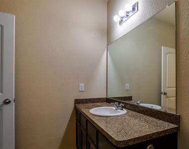6348 Eagle Lake Court - Photo Thumbnail 23