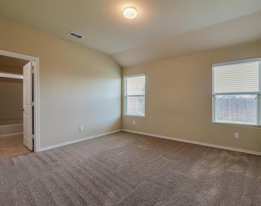 6348 Eagle Lake Court - Photo Thumbnail 12