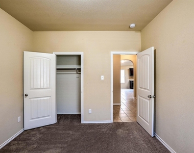 6348 Eagle Lake Court - Photo Thumbnail 22