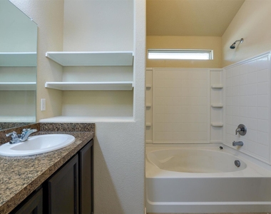 6348 Eagle Lake Court - Photo Thumbnail 15