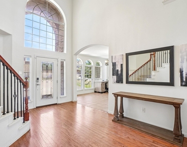 6940 Chapelridge Drive - Photo Thumbnail 3