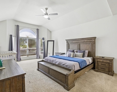 6940 Chapelridge Drive - Photo Thumbnail 16
