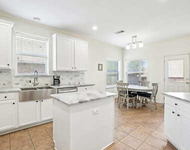 6940 Chapelridge Drive - Photo Thumbnail 10