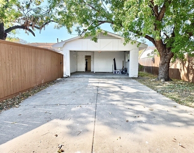 2320 Fulton Drive - Photo Thumbnail 14