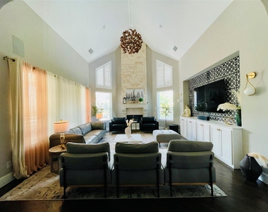 1616 Bridle Boulevard - Photo Thumbnail 16