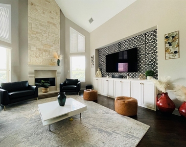 1616 Bridle Boulevard - Photo Thumbnail 18