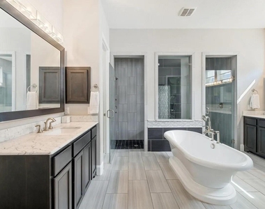 1616 Bridle Boulevard - Photo Thumbnail 8